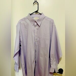 Men's Rountree & Yorke Gold Label Dress Shirt Sz 17.5 
Color is light purple .